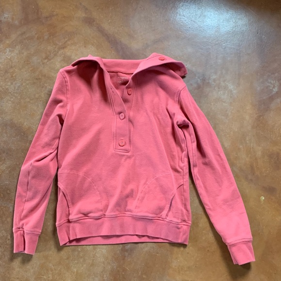 Banana Republic Factory // Sweatshirt - red EUC - Picture 6 of 10